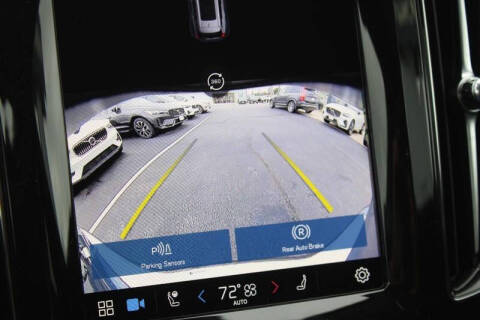 2025 Volvo XC60 T8 Plus Dark Theme