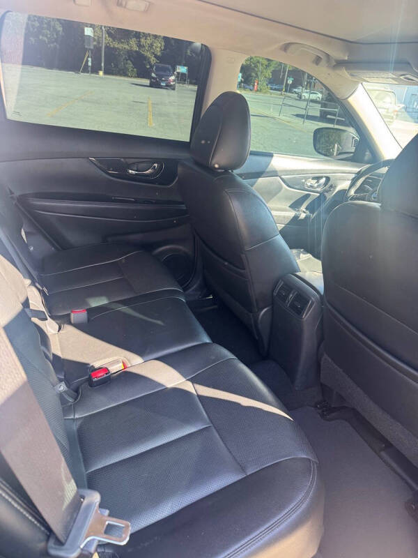 2017 Nissan Rogue SL