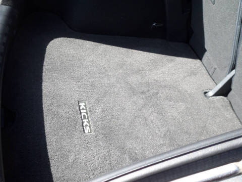 2019 Nissan Kicks S