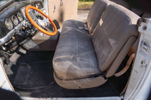 1950 Plymouth Deluxe PE Model