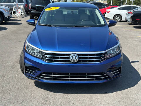 2017 Volkswagen Passat 1.8T R-Line