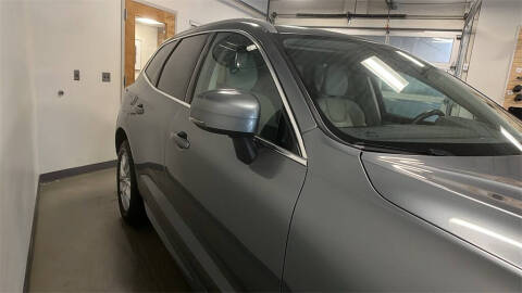 2020 Volvo XC60 T5 Momentum