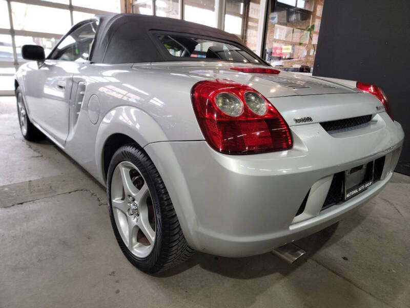 2003 Toyota MR2 Spyder