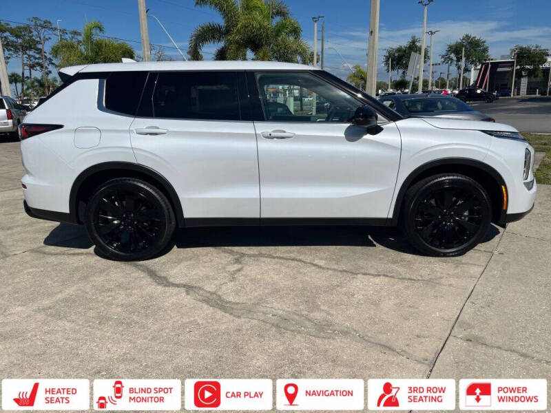 2026 Mitsubishi Outlander SE