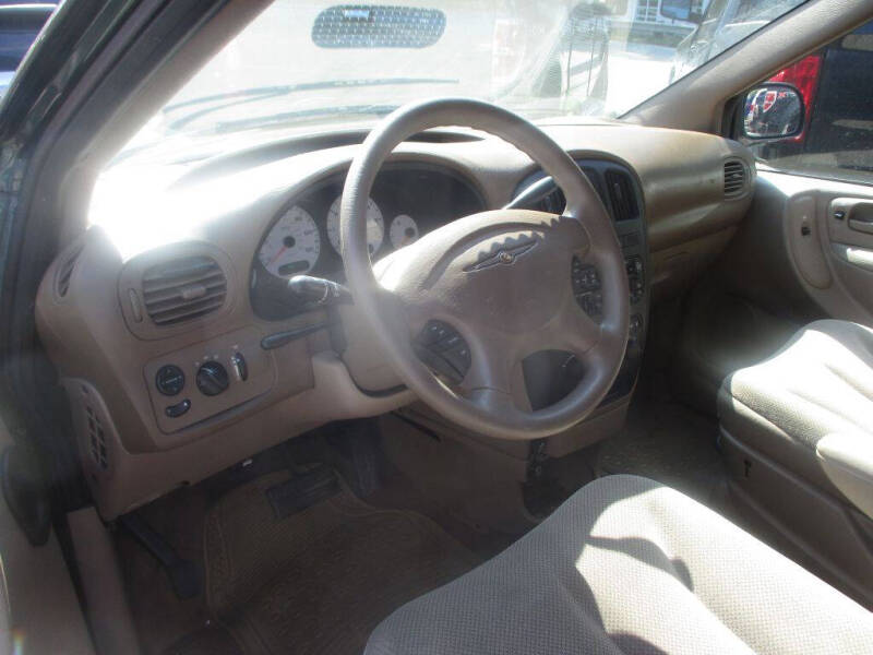 2001 Chrysler Voyager