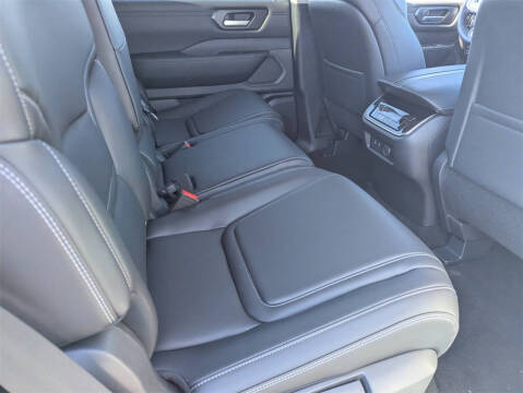 2025 Nissan Armada SV