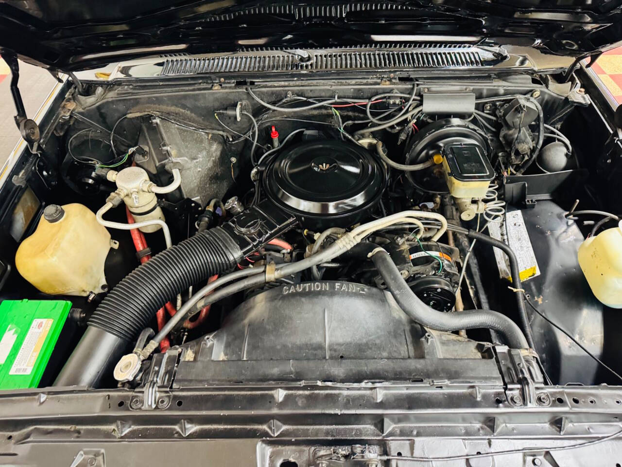 1985 Chevrolet C/K 10 Series 18