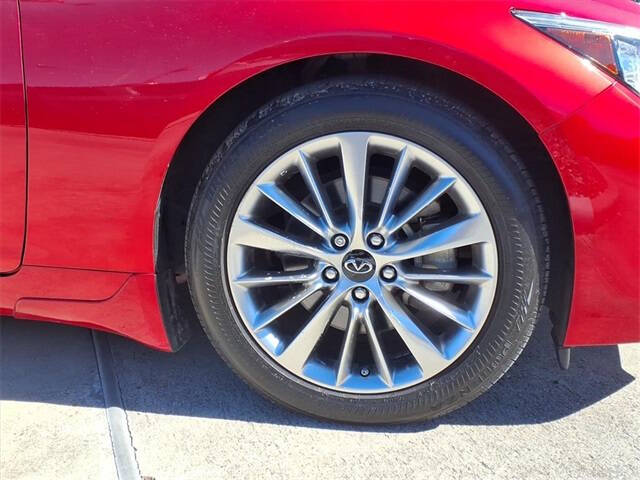 2021 Infiniti Q50 Luxe