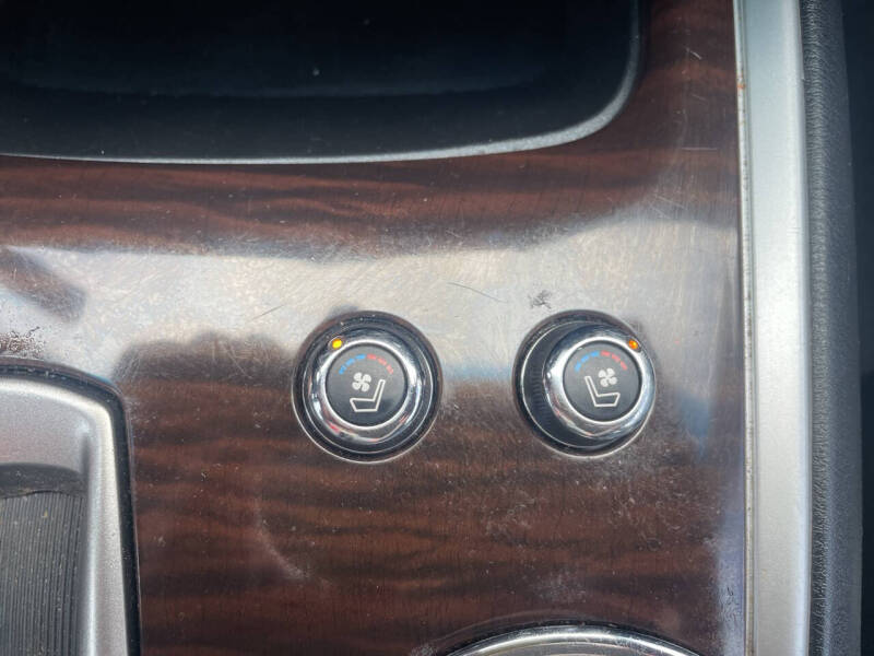 2013 Nissan Pathfinder Platinum