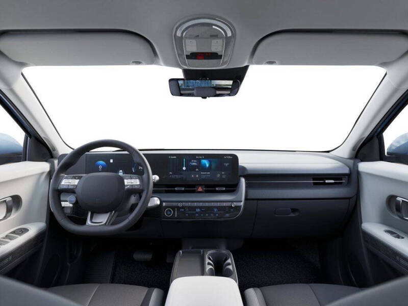 2026 Hyundai Ioniq 5 SE Standard Range