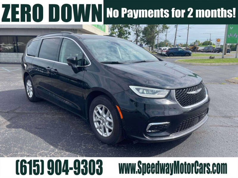 2022 Chrysler Pacifica Touring L's photo