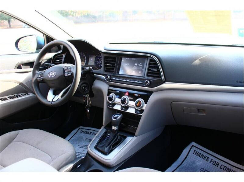 2019 Hyundai Elantra