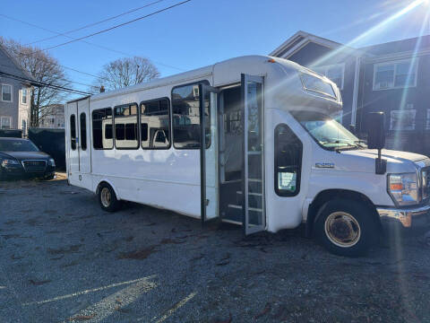 2017 Ford E-Series E-450 SD