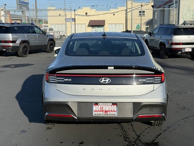 2025 Hyundai Sonata SE