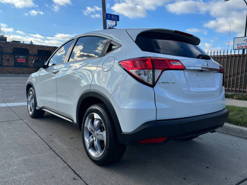 2021 Honda HR-V LX photo 9