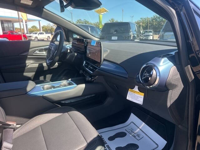 2026 Chevrolet Equinox EV LT 2