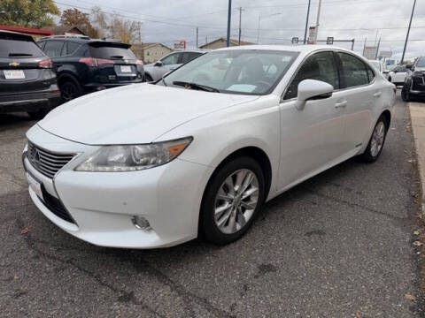 2013 Lexus ES 300h