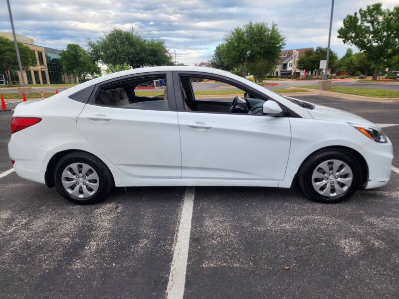 2017 Hyundai Accent