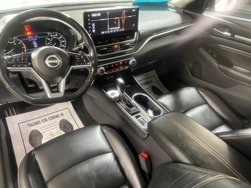 2023 Nissan Altima 2.5 SR