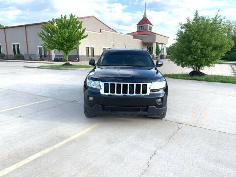 2013 Jeep Grand Cherokee for sale at JB Motors in Kansas City MO