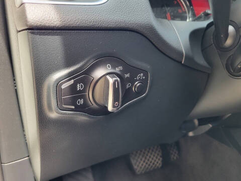 2012 Audi Q5 2.0T quattro Premium