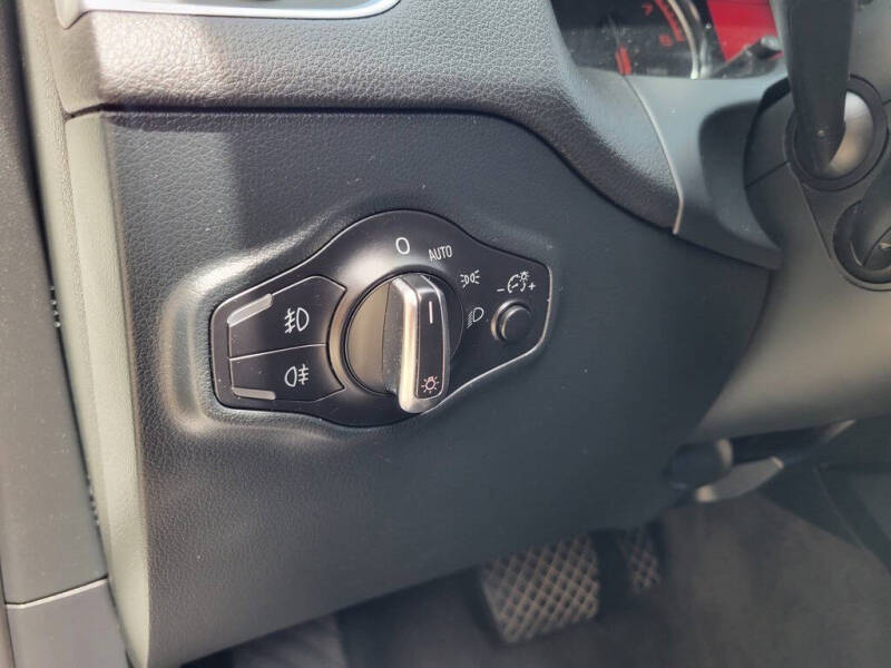 2012 Audi Q5 2.0T quattro Premium