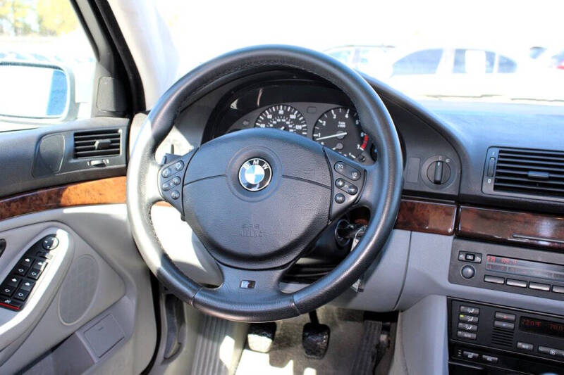 2000 BMW 5 Series 540i