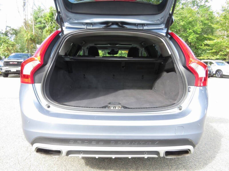 2018 Volvo V60 Cross Country T5 Premier