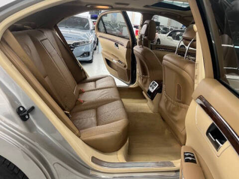 2009 Mercedes-Benz S-Class S 550 4MATIC