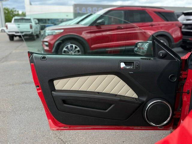 2012 Ford Mustang V6 Premium