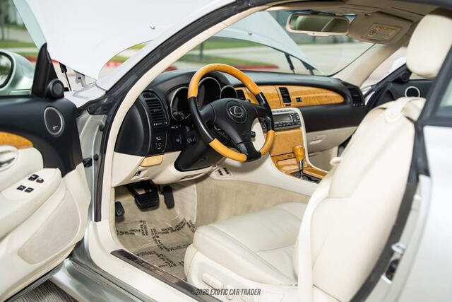 2003 Lexus SC 430
