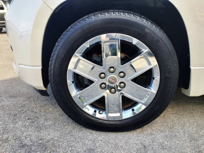 2013 GMC Acadia Denali