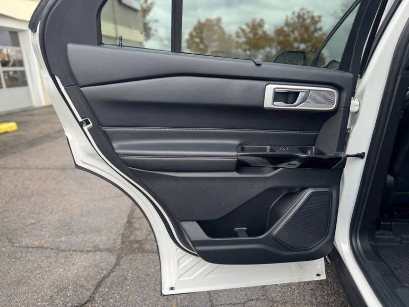 2022 Ford Explorer ST