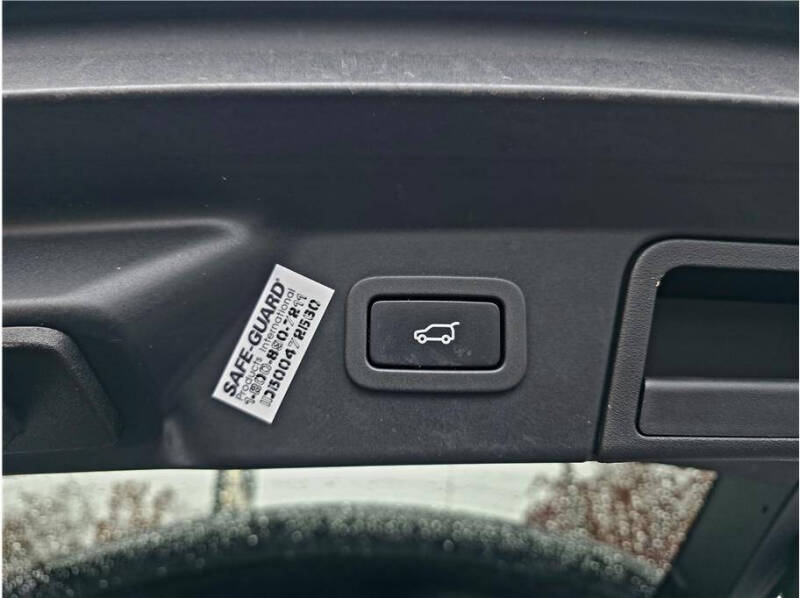 2019 Land Rover Range Rover Velar P380 R-Dynamic HSE