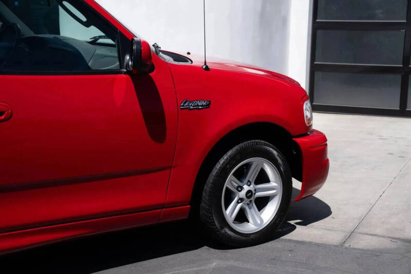 2004 Ford F-150 SVT Lightning
