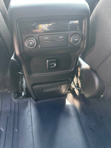 2018 GMC Acadia SLE-2