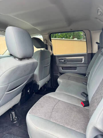 2016 RAM 1500 SLT