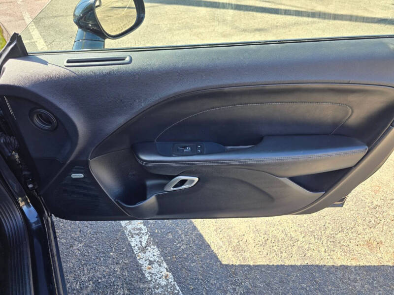 2017 Dodge Challenger 392 HEMI Scat Pack Shaker