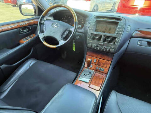 2005 Lexus LS 430