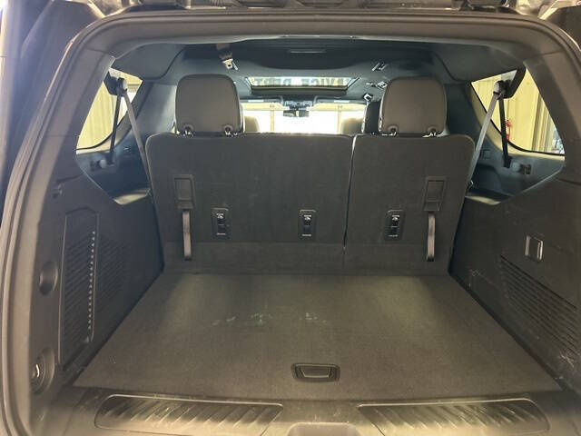 2023 GMC Yukon XL SLT