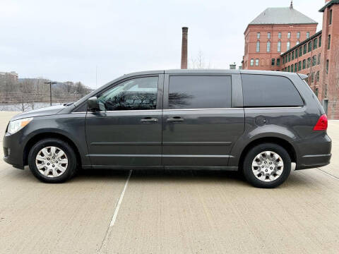 2012 Volkswagen Routan S