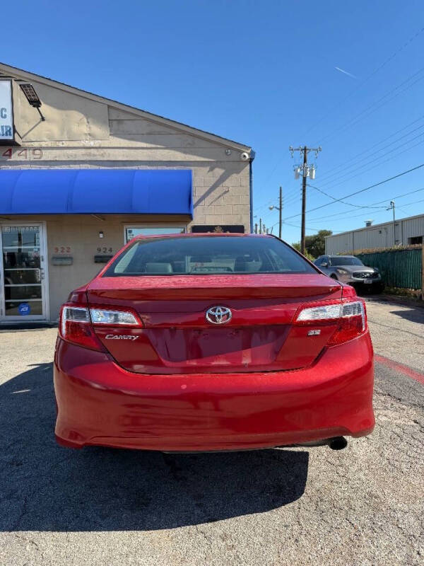 2014 Toyota Camry SE