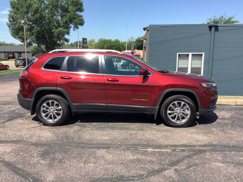 2019 Jeep Cherokee for sale at THE LOT in Sioux Falls SD