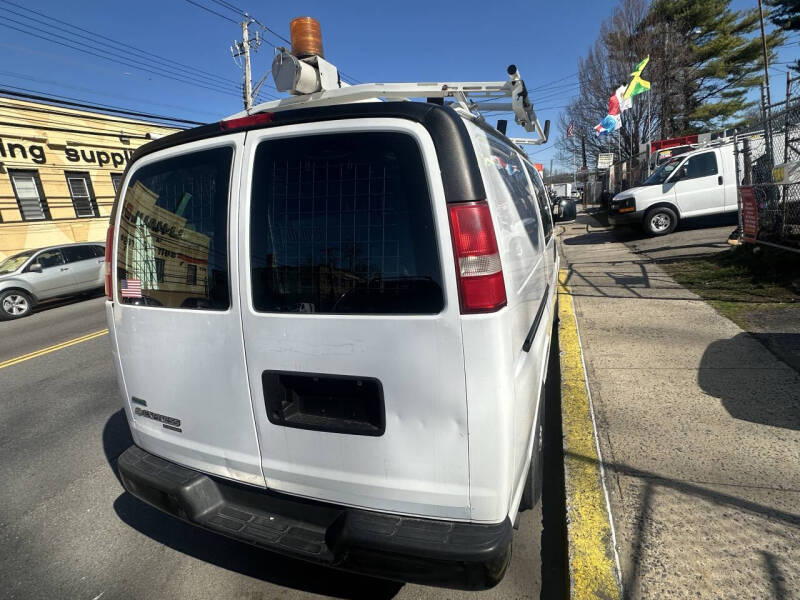2011 Chevrolet Express 2500