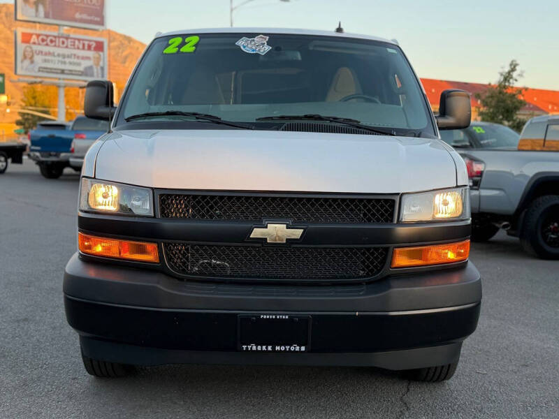2022 Chevrolet Express 2500
