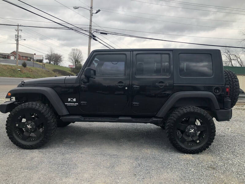 2009 Jeep Wrangler Unlimited for sale at Twin D Auto Sales in Johnson City TN