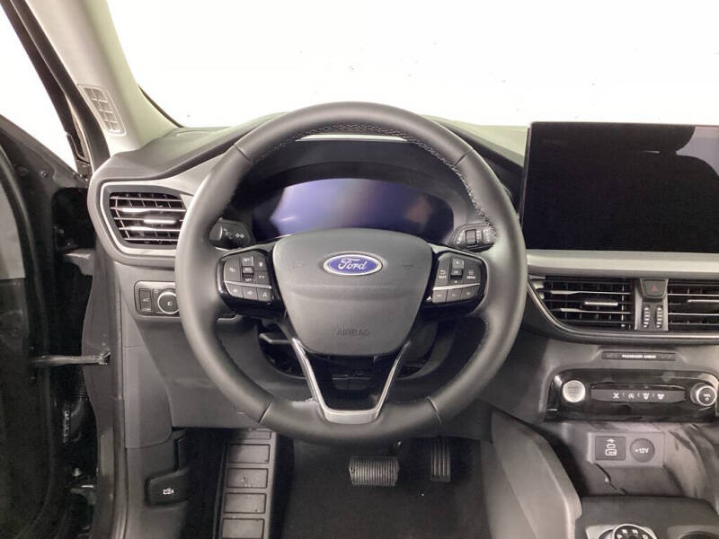 2026 Ford Escape Platinum