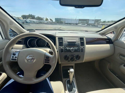 2012 Nissan Versa 1.8 SL
