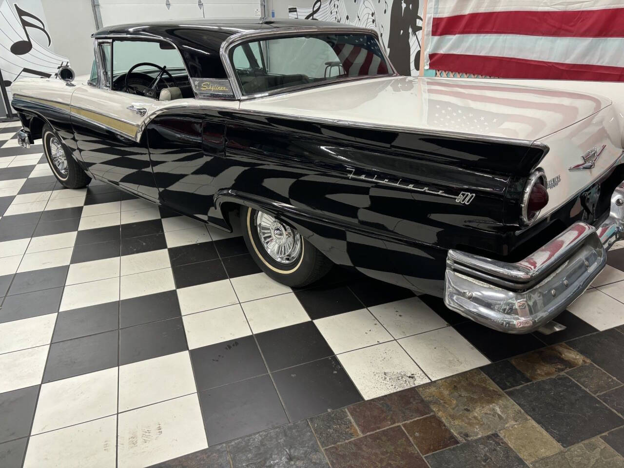 1957 Ford Fairlane 5