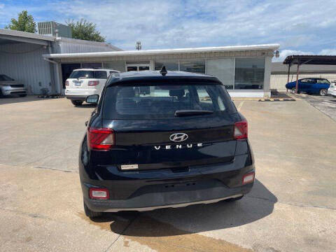 2022 Hyundai Venue SE